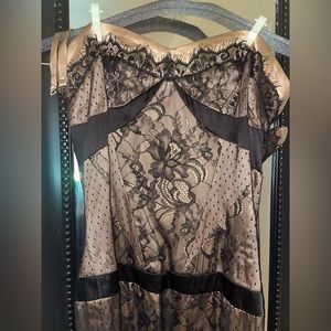 Bebe lace dress
